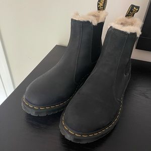 DOC MARTENS FAUX FUR LINED CHELSEA BOOTS!